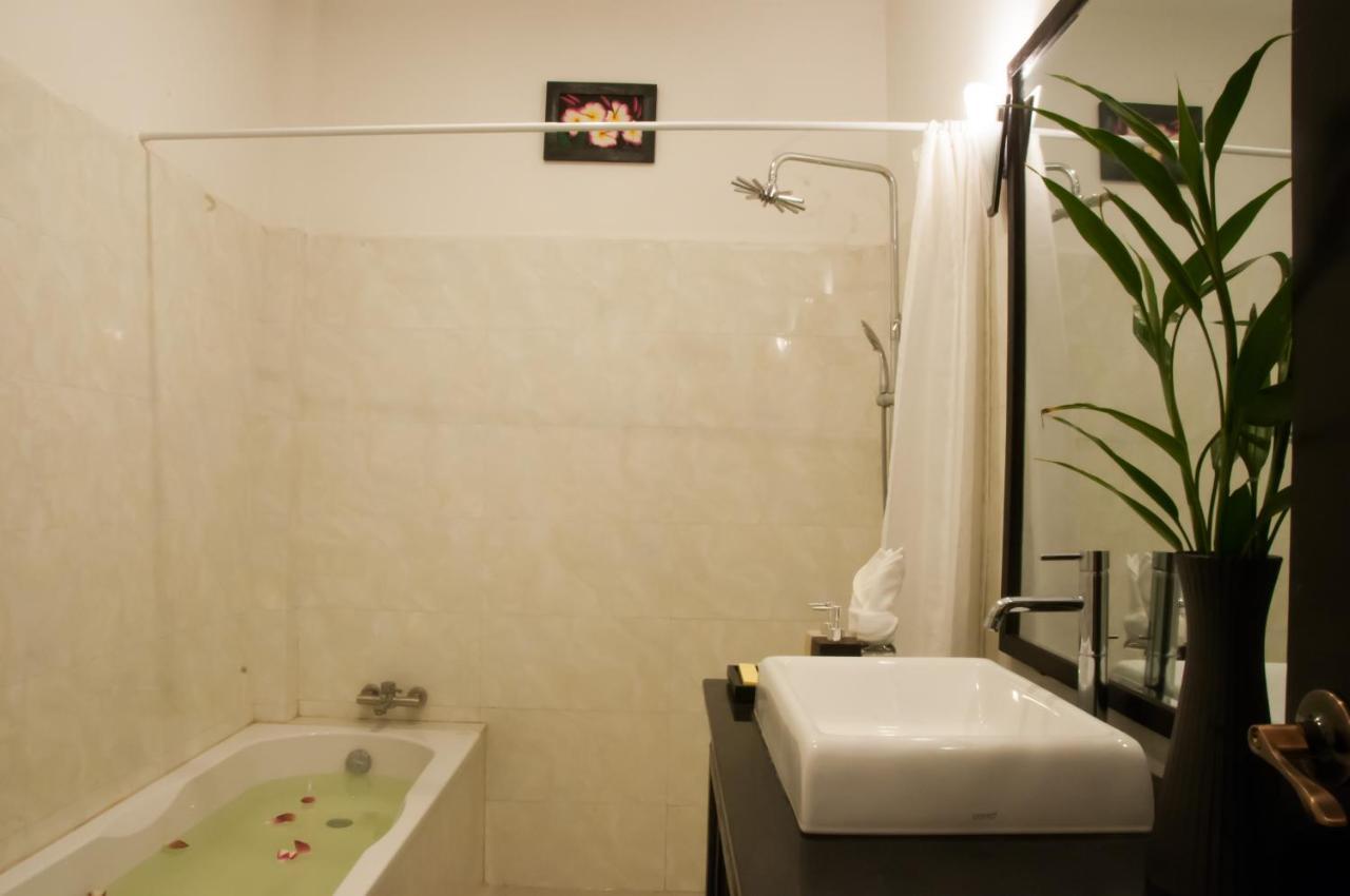 Private Boutique Home With Pool, The Fin Inn เสียมราฐ ภายนอก รูปภาพ