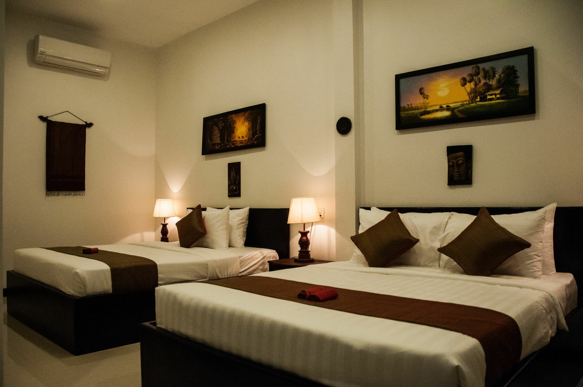 Private Boutique Home With Pool, The Fin Inn เสียมราฐ ภายนอก รูปภาพ